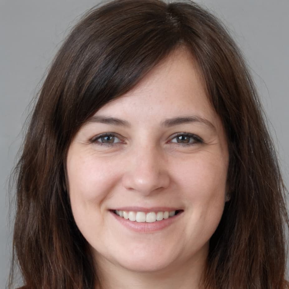 Camila Andrea Cárdenas